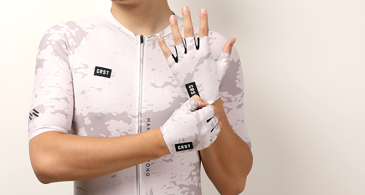 coolest cycling gloves